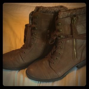 Women boots